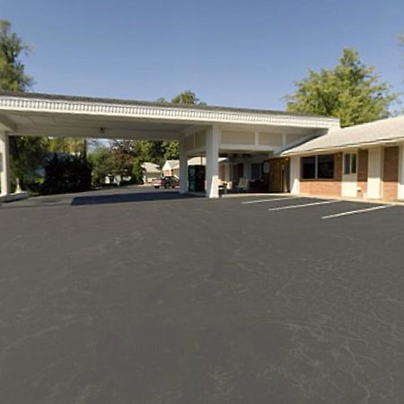 Econo Lodge Oskaloosa Exterior photo