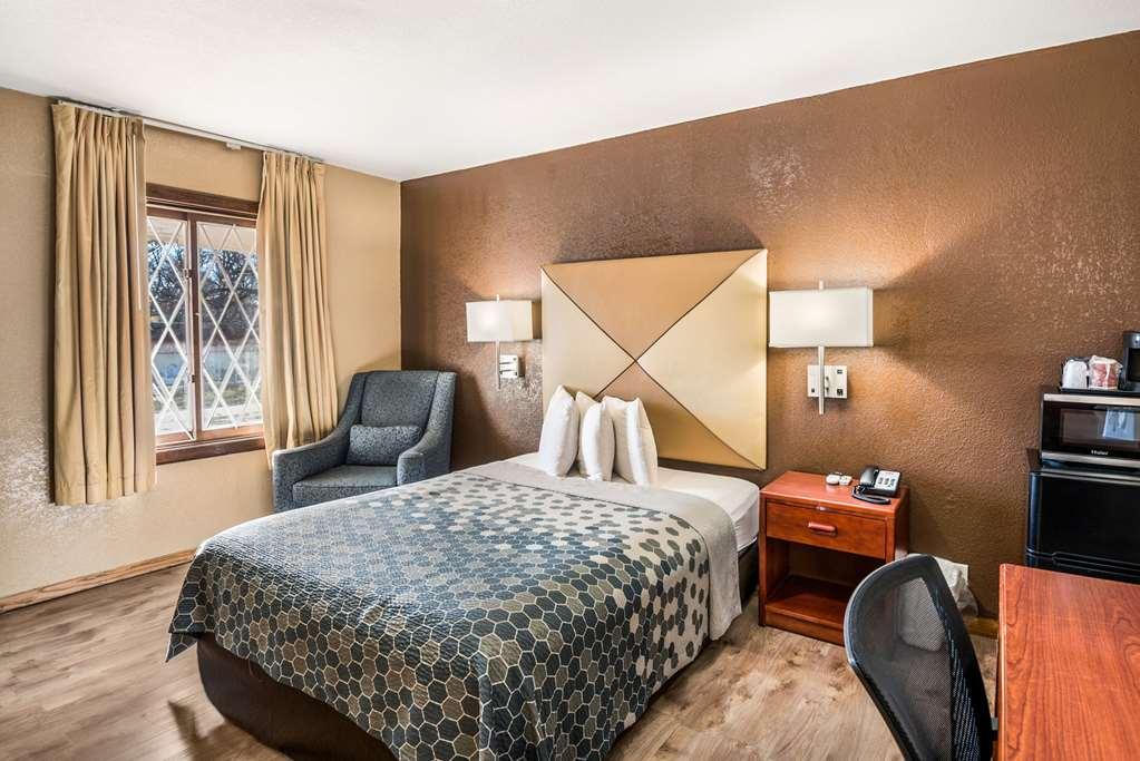 Econo Lodge Oskaloosa Room photo