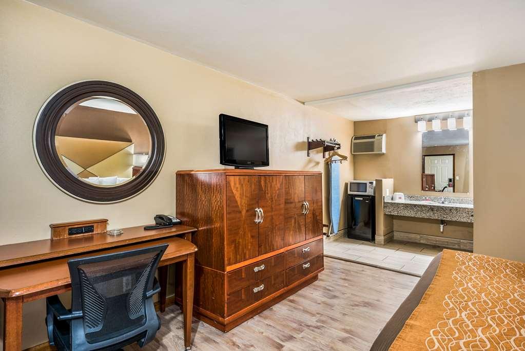 Econo Lodge Oskaloosa Room photo