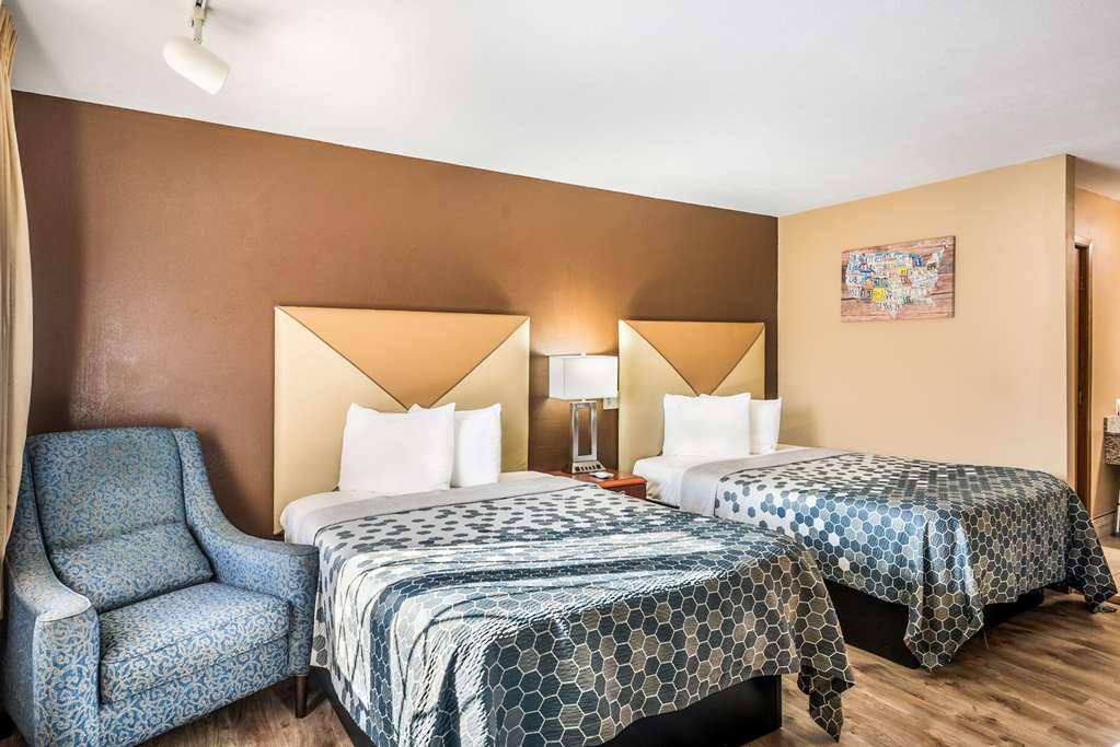 Econo Lodge Oskaloosa Room photo