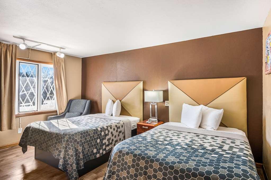 Econo Lodge Oskaloosa Room photo